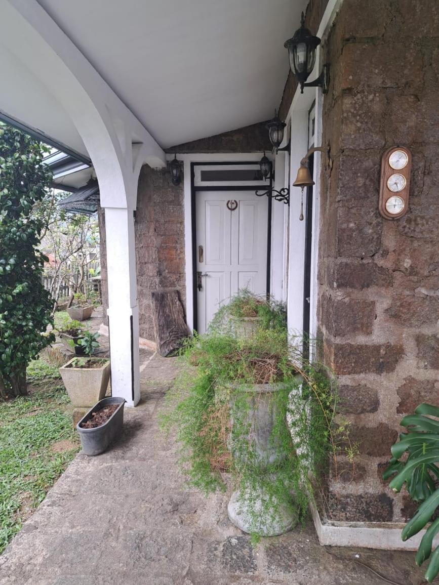 Stoneleigh Cottage Нувара Елия Екстериор снимка
