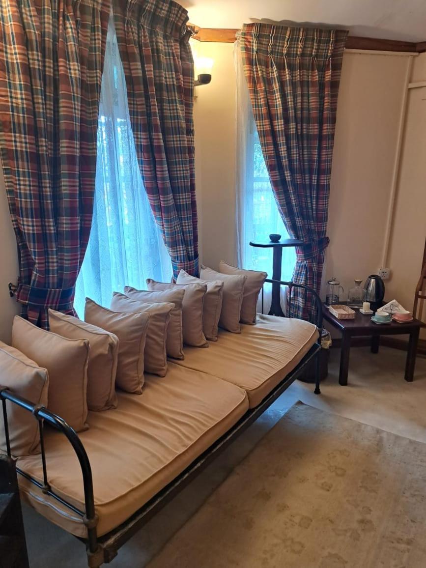 Stoneleigh Cottage Нувара Елия Екстериор снимка